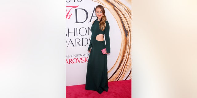 Actress Olivia Wilde arrives for the 2016 CFDA Fashion Awards in Manhattan, New York, U.S., June 6, 2016.
