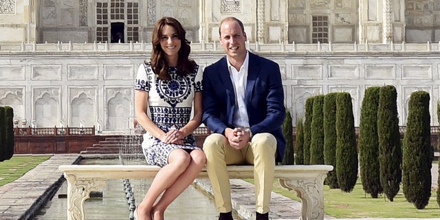 Catherine, Duchess of Cambridge demonstrates what Beaumont Etiquette calls the "Duchess Slant" in front of India's Taj Mahal.