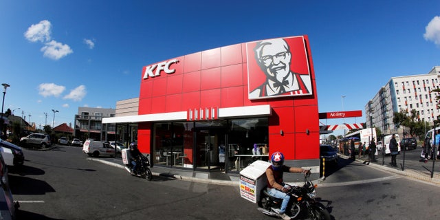 A branch of fast food outlet Kentucky Fried Chicken (KFC) is seen in Cape Town, South Africa, June 3, 2016. REUTERS/Mike Hutchings - RTX2FIMY