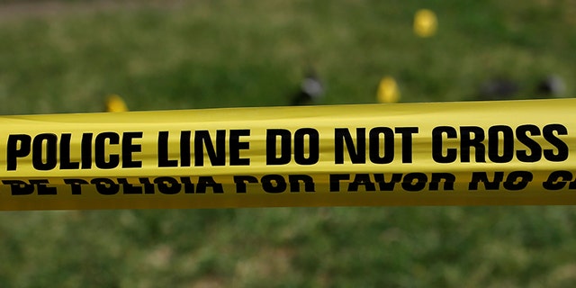 ab21140f-police tape