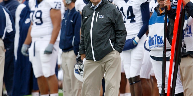 Joe Paterno during a Penn State game in 2009.