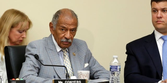U.S. Representative John Conyers (D-MI) participates in a House Judiciary Committee hearing on Capitol Hill in Washington, U.S. July 12, 2016. Picture taken July 12, 2016. REUTERS/Jonathan Ernst - RC12A962F670