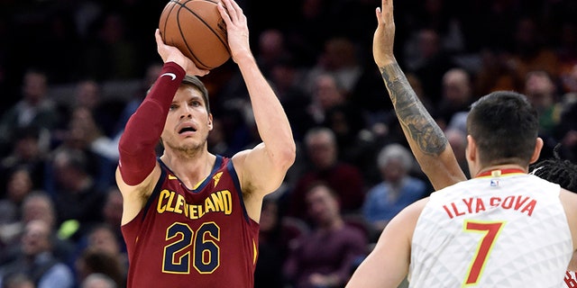 The younger brother of Cleveland Cavaliers guard Kyle Korver (26) passed away of an undisclosed illness.