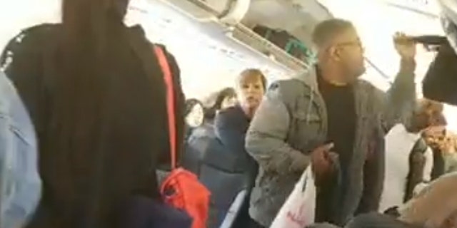 Disruptive Spirit Airlines Passenger Refuses To Leave, Forces Whole ...