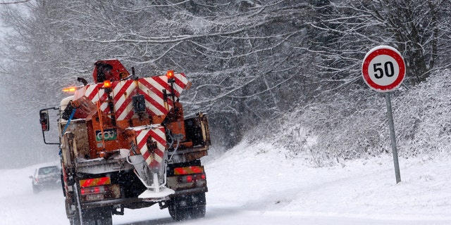 salt spreading truck