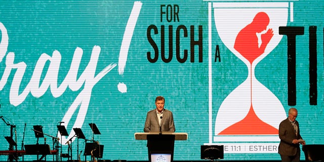 Dr. Steve Gaines gives the president's address during the Southern Baptist Convention annual meeting, Tuesday, June 13, 2017, in Phoenix. (AP Photo/Matt York)