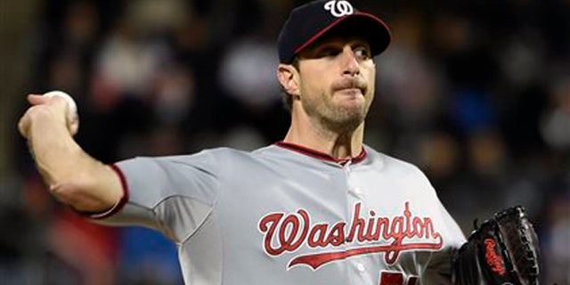 Oct. 3, 2015: Washington Nationals starter Max Scherzer (31) pitches against the New York Mets in the first inning of the second baseball game of a doubleheader in New York.