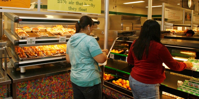 Students have a nutrition break mid-morning in Los Angeles, California (REUTERS/Fred Prouser)