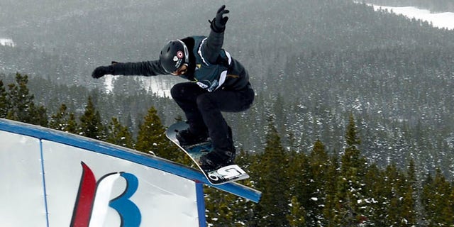 Jan 9, 2014: Breckenridge, CO, USA; Shaun White during slopestyle qualifying for the U.S. Grand Prix at Breckenridge Ski Resort.