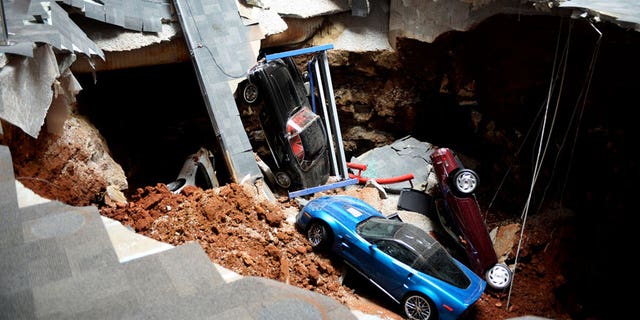 611d6d59-Corvette Museum Sinkhole