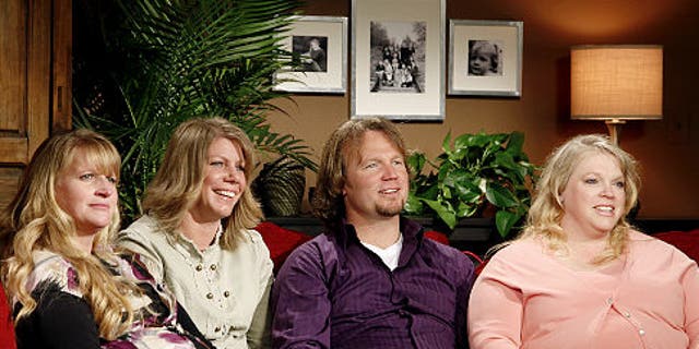 Sister Wives stars sue Utah, say polygamy ban is unconstitutional Fox News photo pic