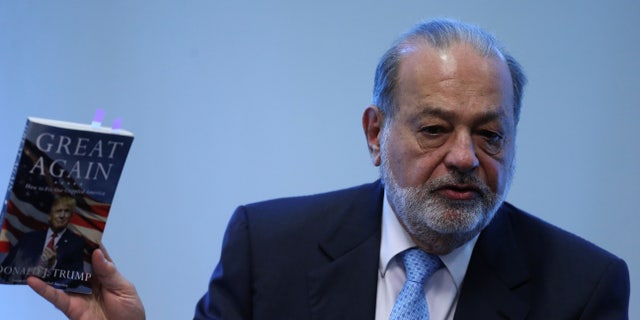 Mexican billionaire Carlos Slim during a news conference in Mexico City, Mexico January 27, 2017