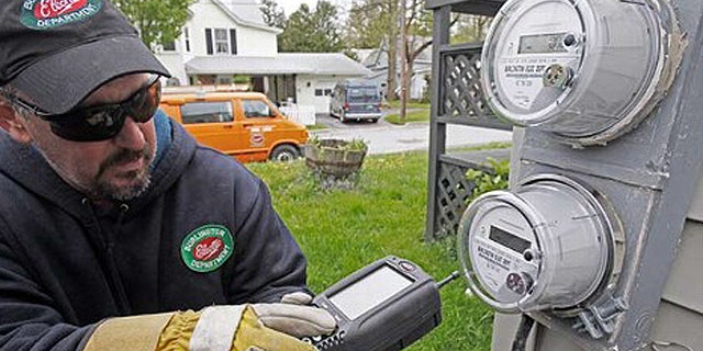 Utility companies across the country are have been steadily launching initiatives to install smart meters at customers homes, but many have protested, saying that it infringes on their privacy rights and may even cause health issues.