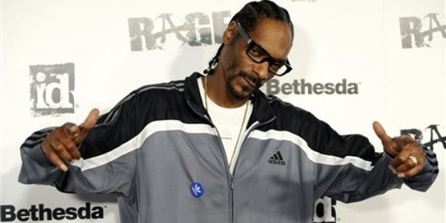 Snoop Dogg is now Snoop Lion