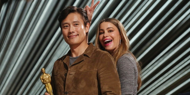February 27, 2016. Sofia Vergara, right, and Byung-hun Lee appear during rehearsals for the 88th Academy Awards in Los Angeles.