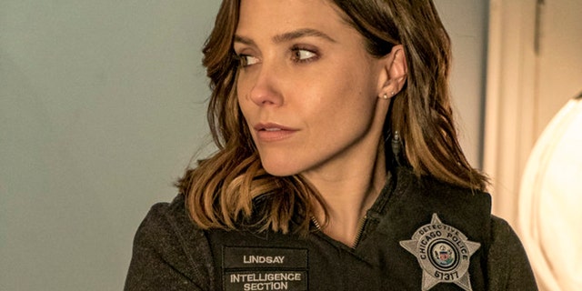 CHICAGO P.D. -- "Army of One" Episode 422 -- Pictured: Sophia Bush as Erin Lindsay.