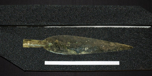 The Carnoustie Bronze Age spearhead (© GUARD Archaeology Ltd).