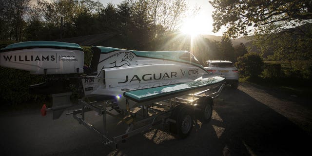 A Jaguar Vector V20E speedboat has broken the previous record to become the worldâs fastest electric speedboat after it 88mph on Coniston Water in the Lake District. See SWNS story SWELECTRIC; Water and electricity mixed perfectly after a state-of-the-art battery-powered boat set a world speed record on a British lake. The unique Jaguar Vector V20E is now the worldâs fastest electric speedboat after it 88mph on Coniston Water in the Lake District. Over two legs, Jaguar Vector co-founder and technical director Peter Dredge, averaged 88.61mph in the V20E. This smashed the previous record for an electric boat of 76.8mph, set in 2008.