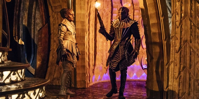 Pictured (l-r): Mary Chieffo as L'Rell; Chris Obi as T'Kuvma. STAR TREK: DISCOVERY coming to CBS All Access. Photo Cr: Jan Thijs ÃÂé 2017 CBS Interactive. All Rights Reserved.
