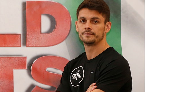 British boxer Stephen Smith almost had his ear gruesomely ripped off in a bloody loss to Mexican former world champion Francisco Vargas in Las Vegas on Sunday morning. (Action Images / Andrew Boyers)