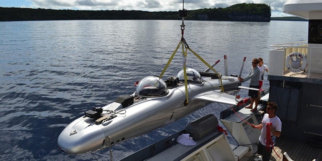 The Deepflight Super Falcon submarine aims to push the limits of submersibles during a Lake Tahoe expedition.