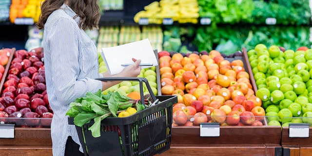 In a new study about food waste, researchers discovered that healthy people waste more food because they consume more fruits and vegetables.