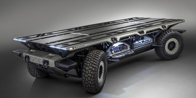 Twin hydrogen-powered drivetrains are located at each end of the vehicle.