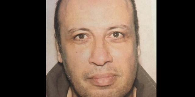 e95d1325-suspect