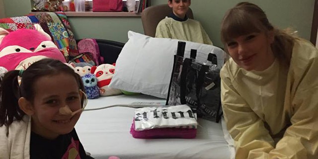 Swift arrived to the hospital after the girl's family made a video asking her to visit.