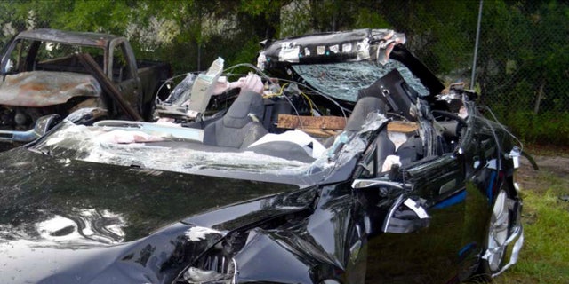 US ends probe of Tesla fatal crash without seeking recall | Fox News