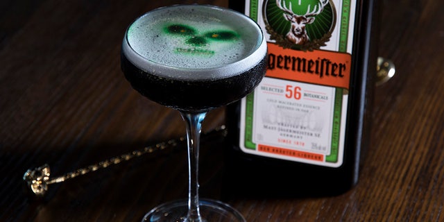 The Darke Daiquiri with golden eyes and a rum kick.