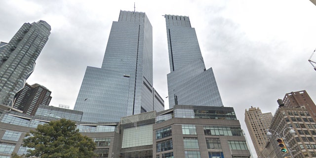 The condo Bourdain was subletting, at the Time Warner Center in Columbus Circle, featured a concierge service, a health club, spa, fitness center, screening room, and a landscaped sundeck.