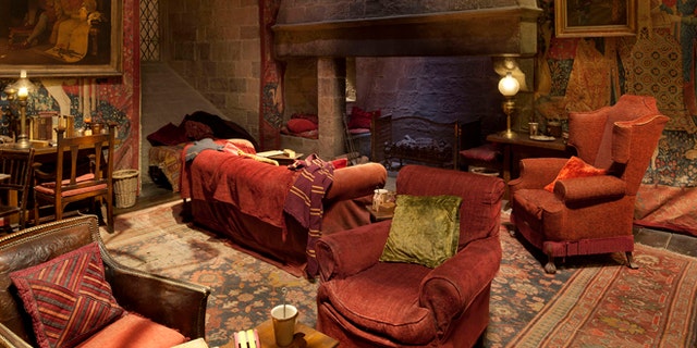 Gryffindor common room.