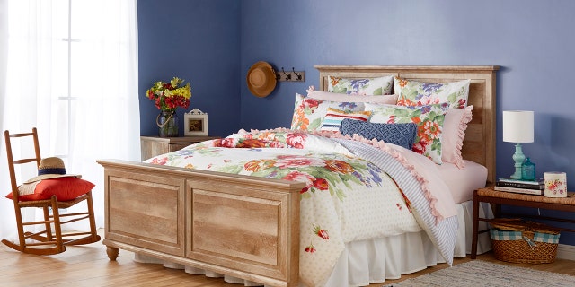 Ree Drummond launches new line of bedding.