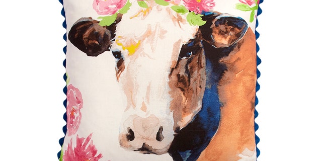 Ree Drummond launches new line of bedding.