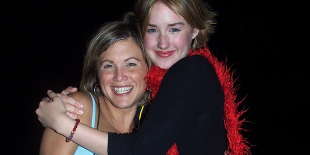 Actresses Tracey Gold (L) and Ashley Johnson, who appeared as youngsters on the series "Growing Pains," and who will be featured in "Growing Pains: A Reunion" later this Fall, pose as they arrive at ABC's Summer press tour party, July 17 in Pasadena. The party introduced the stars of ABC's fall televison season to tv writers from around the United States.
FSP/HB - RTR15J8A
