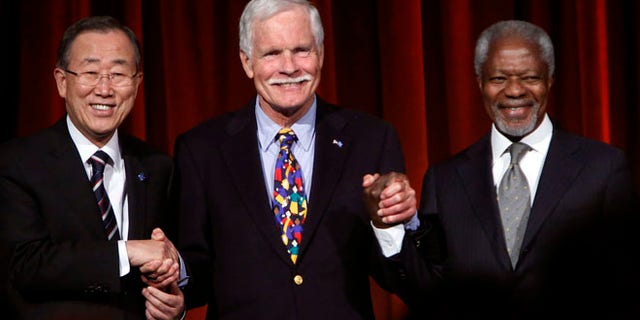 Oct. 16, 2012: U.N. Secretary-General Ban Ki-moon (L), U.N. Foundation founder and chairman Ted Turner (C) and former U.N. Secretary-General Kofi Annan pose as they celebrate the 15th anniversary of Turner's historic $1 billion gift to the U.N. at the Global Leadership Awards dinner hosted by the U.N. Foundation and United Nations Association-USA in New York. (Reuters)