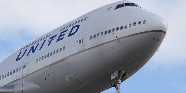 united airlines plane istock