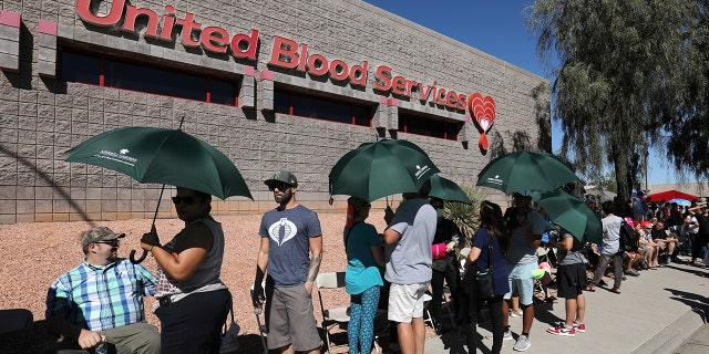 Hundreds of people queue to donate blood following the mass shooting at the Route 91 music festival in Las Vegas, Nevada, U.S., October 2, 2017.