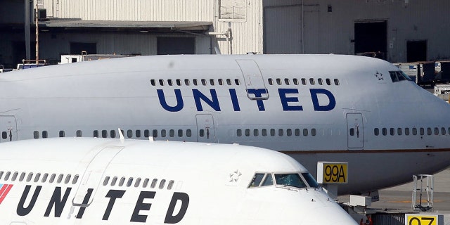 Liz Meagher Cooper said that a female employee for the airline gave her two options: The public restroom or an area set up for pets to relieve themselves.
