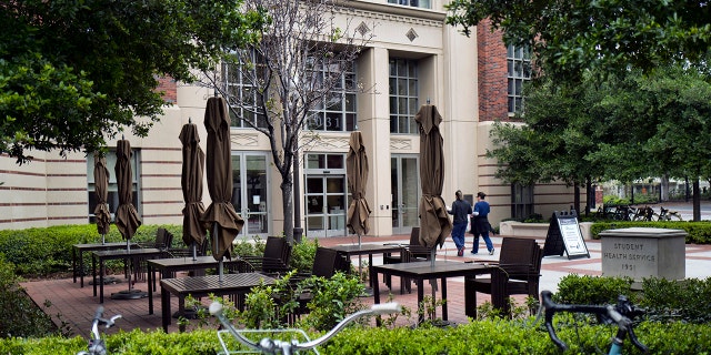 People enter the University of Southern California's Engemann Student Health Center in Los Angeles, May 22, 2018.