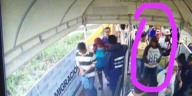 Antonio Ledezma slipping over the Colombian border