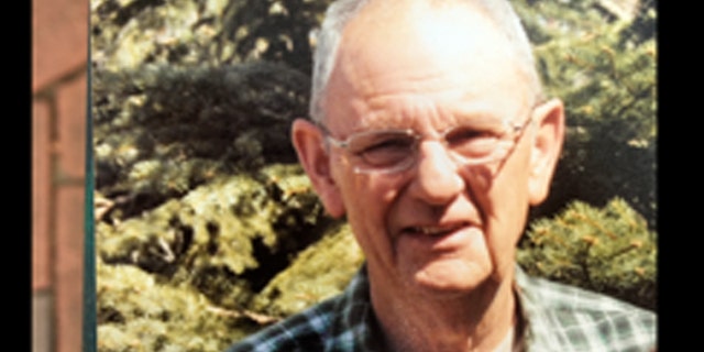Kaisen served in the Navy and was later a police officer.