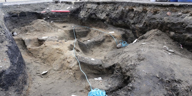 The potential Viking grave boat (the Norwegian Institute for Cultural Heritage Research, NIKU).
