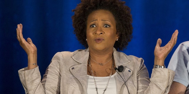 Comedian Wanda Sykes sounded off on Kevin Spacey on Twitter saying that he can’t “choose’ to hide under the rainbow” when Spacey came out as gay after being accused by Rapp.