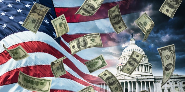 capitol building in washington dc with us flag