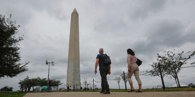 Washington Monument AP