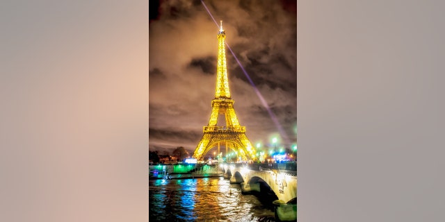 Don't miss the Eiffel Tower sparkling at night.
