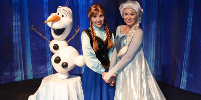More Anna, Elsa and Olaf? Yes, please.