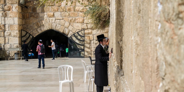 The Western Wall and the Western Wall Tunnels. (Photograph: Yaniv Berman, courtesy of the Israel Antiquities Authority)